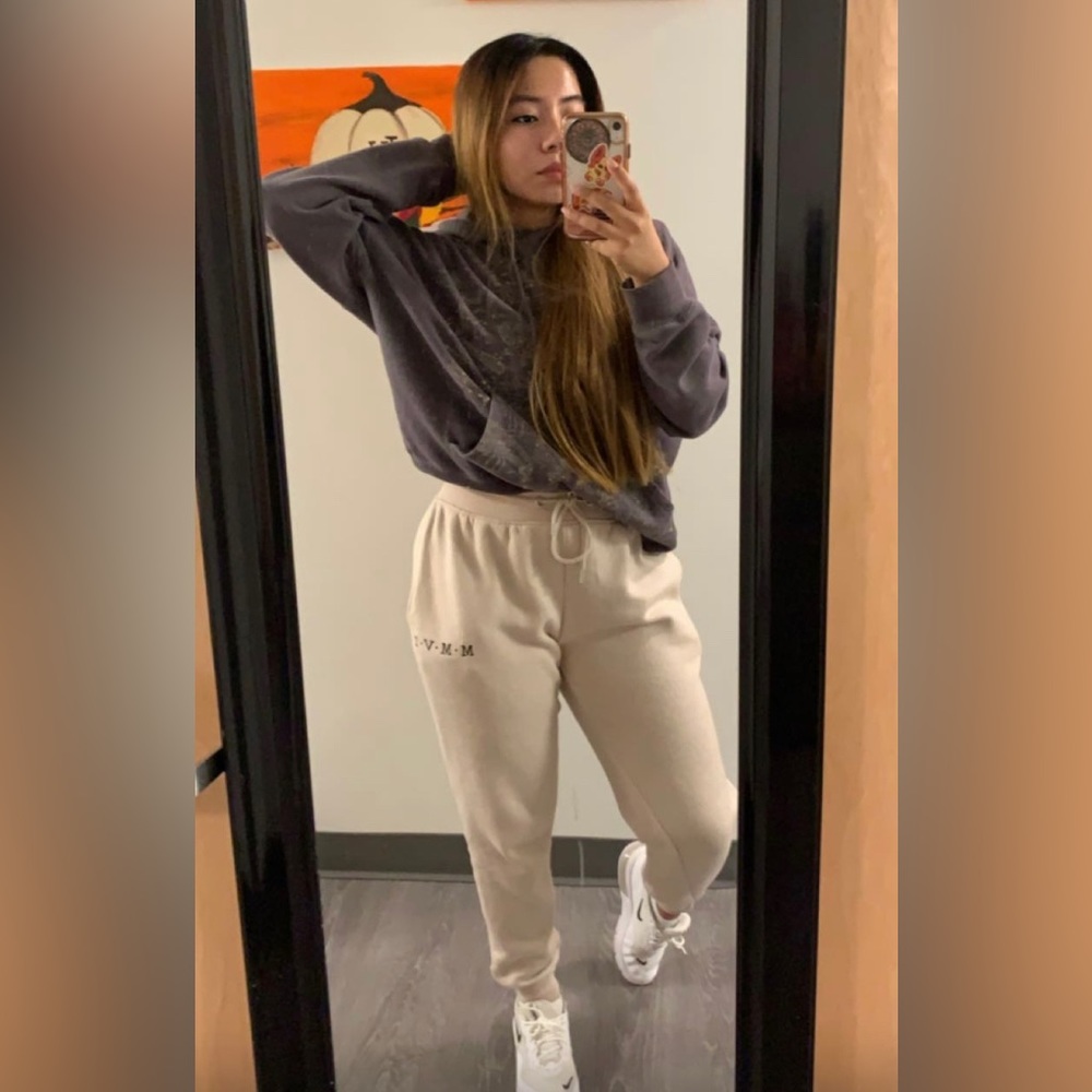 Pacsun LA Hearts zodiac Hoodie